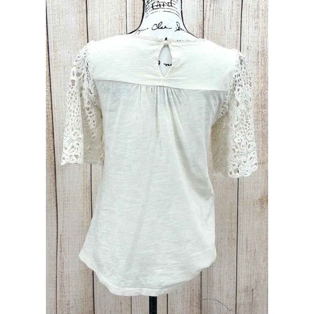 Eri + Ali Anthropologie White Crochet‎ Overlay Top Size Medium Short Sleeve Boho
